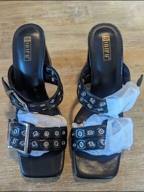 IDIFU Black Studded Buckle Heeled Sandals